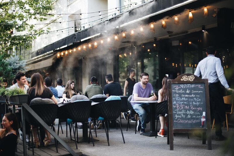 B3ton Restobar angajeaza bucatar.