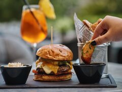 B3ton Restobar angajeaza bucatar